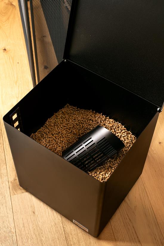 Original large pellet box with wheels