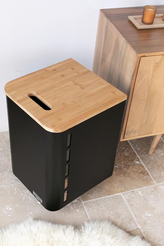 Fjord Single Black Pellet Box with Wheels