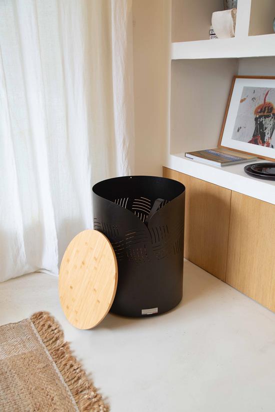 ESSENTIEL ROUND PELLET BOX WITH BAMBOO LID