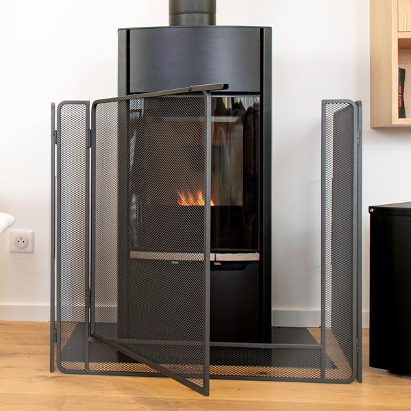 Floor protection plates