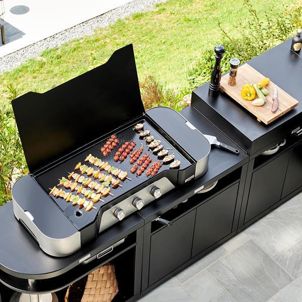 Complete outdoor kitchens